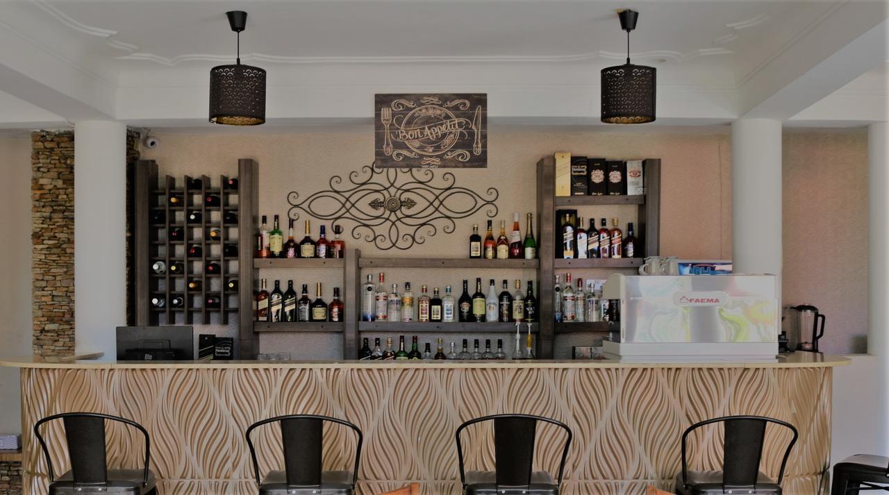 Ivory Castle Limited Ξενοδοχείο Καμπάλα Εξωτερικό φωτογραφία